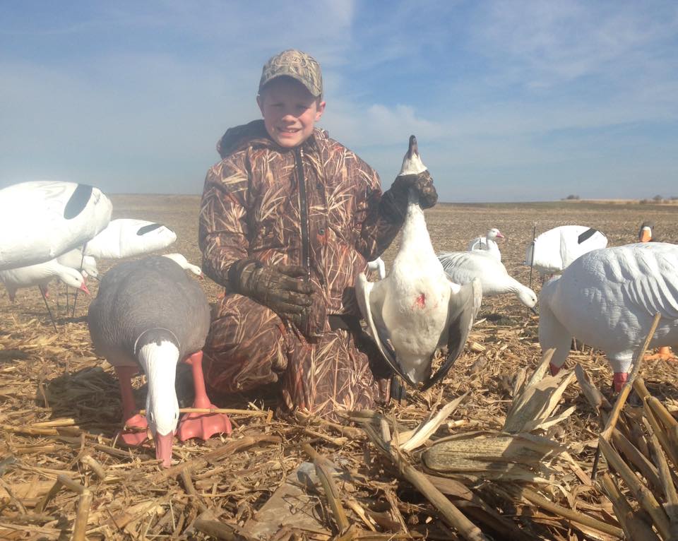 guided snow goose hunting for kids in pinckneville illinois