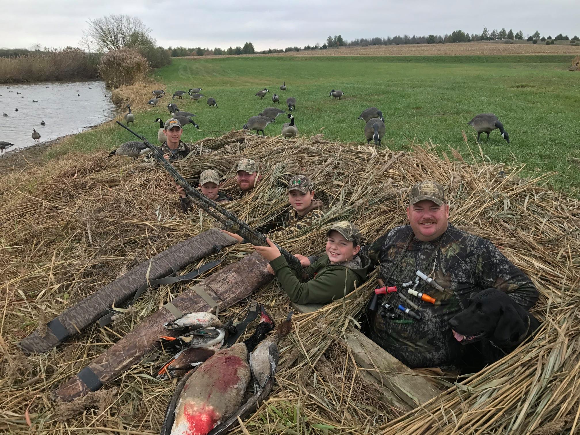 guided canada geese hunting near southern illinois